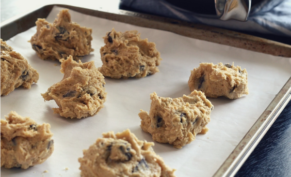 Reynolds cookie baking sheets are pre-cut parchment paper that fit right  onto your cookie sheet. - Our Thrifty Ideas